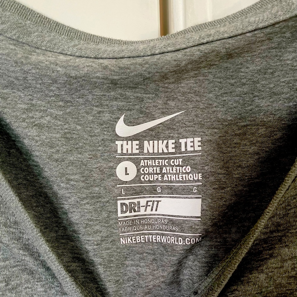 Nike tee / Dry Fit / SZ: L